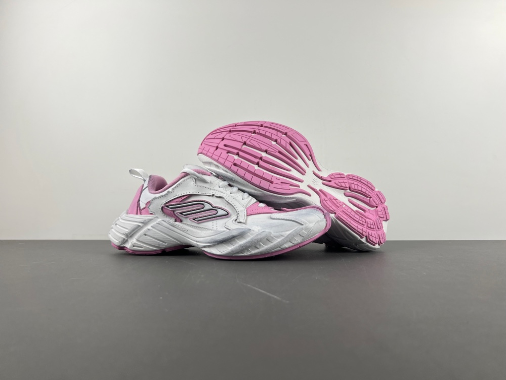 Balenciaga Runner Sneaker 825418 WDWTS 5191