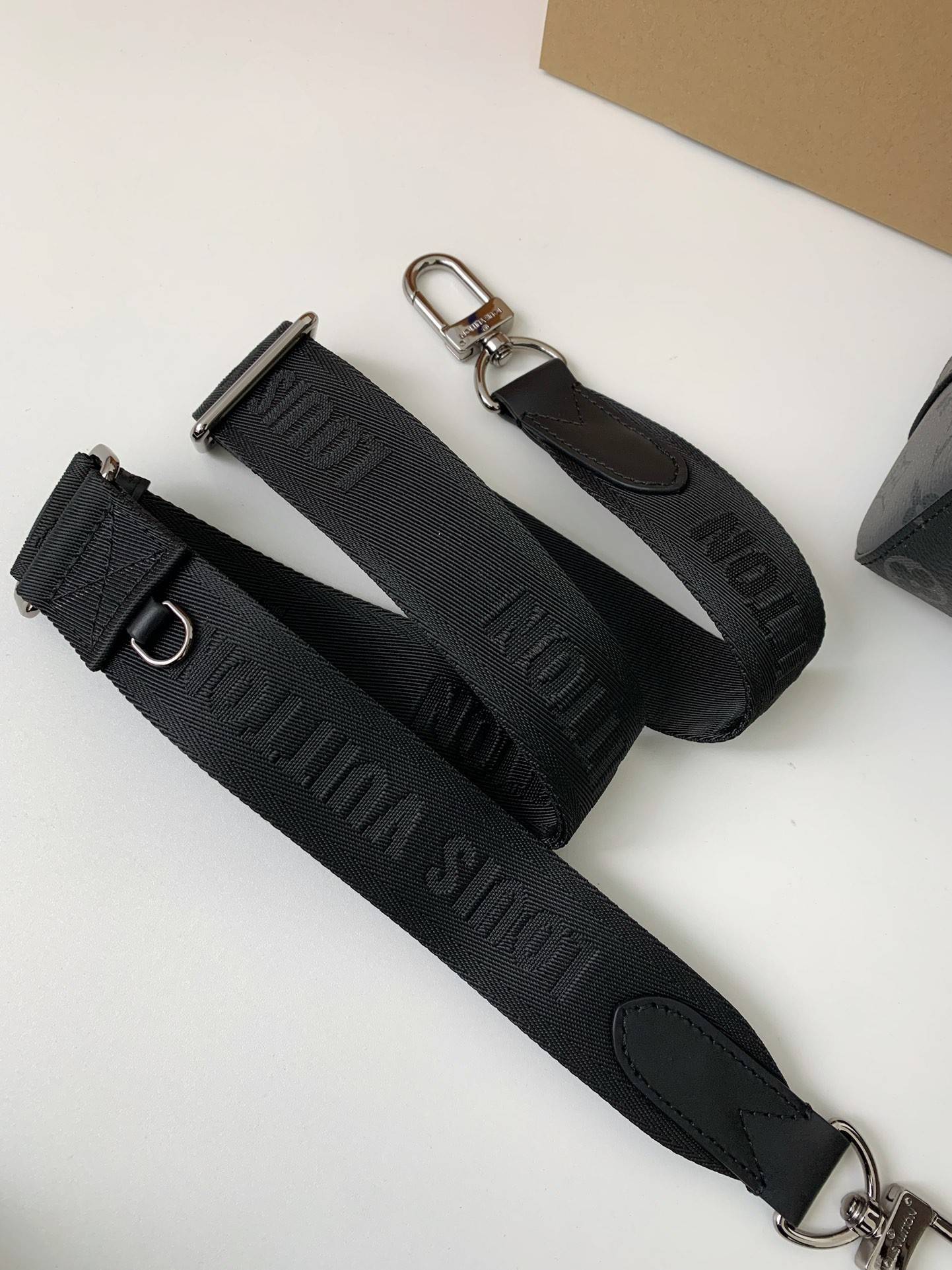 L*V CITY KEEPALL Men