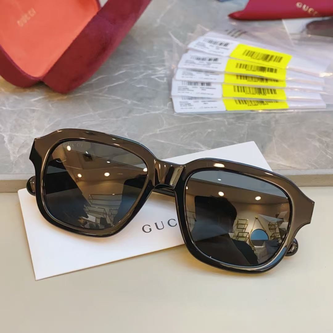G*u*i new trend sunglasses