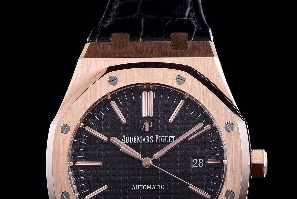 Audemars Piguet Royal Oak 15400 Series Men