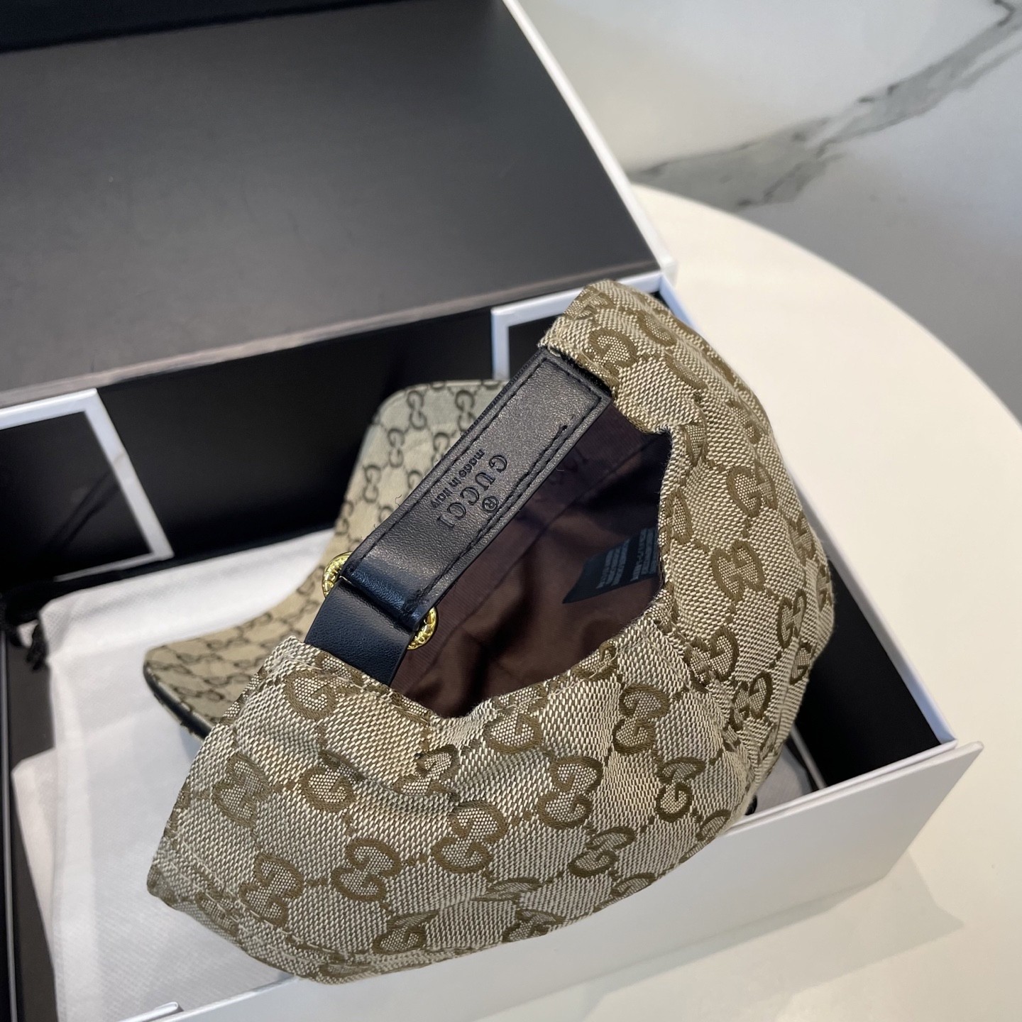 [#4935] G*u*i baseball cap peaked c ap hat