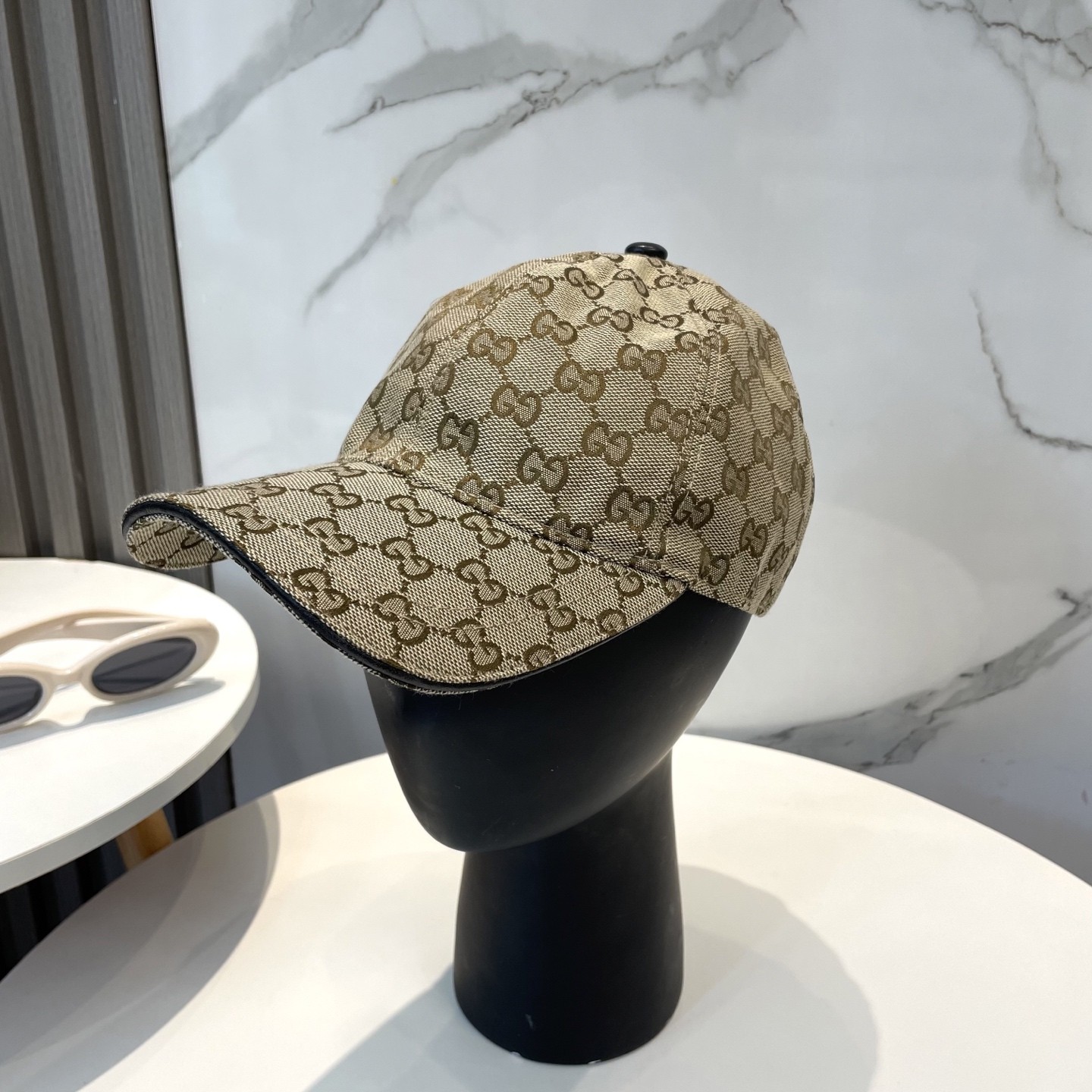 [#4935] G*u*i baseball cap peaked c ap hat