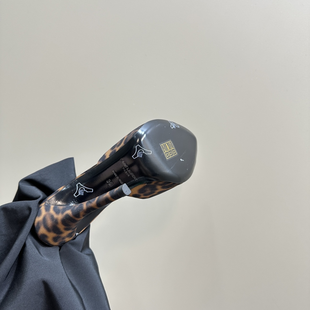 YSL pointed open-toe high heels: 10.5CM Size: 35-39 (40 custom-made, no returns or exchanges)