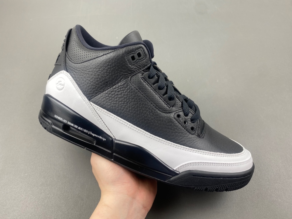 Fragment Design x Air Jordan 3 DA3595-001