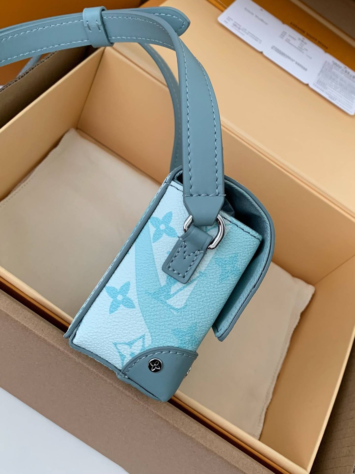 L*V STEAMER Mini Men