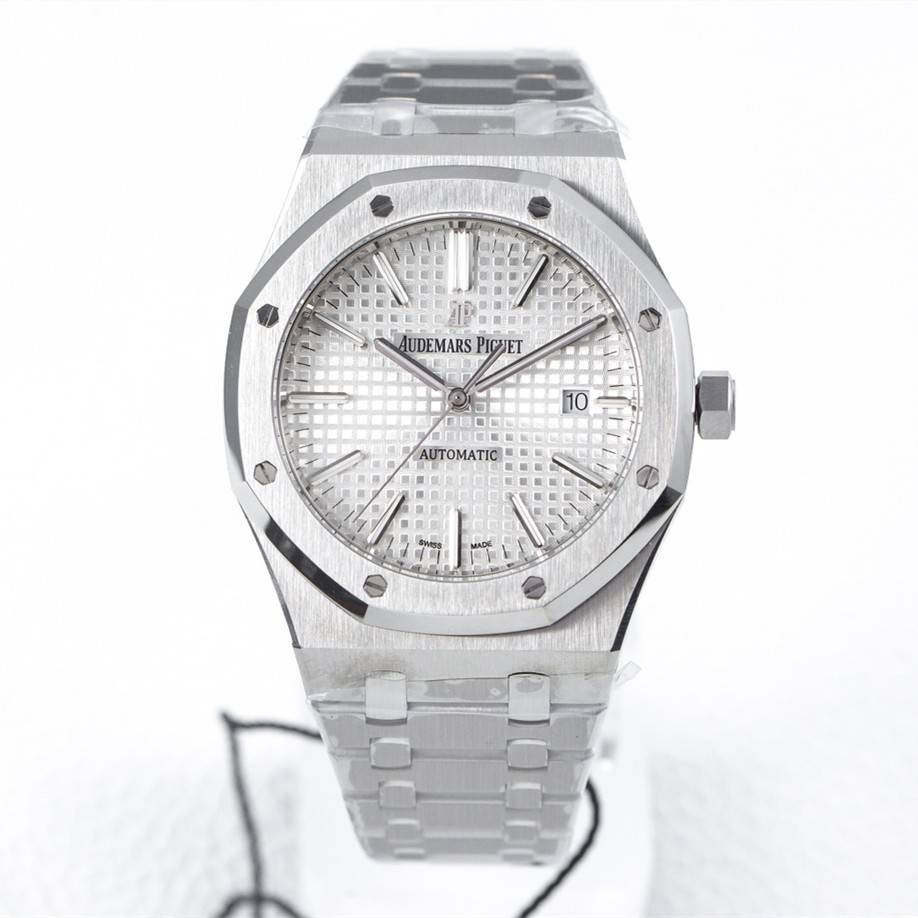 Audemars Piguet Royal Oak 15400 Series Men''s Watch 41mm
