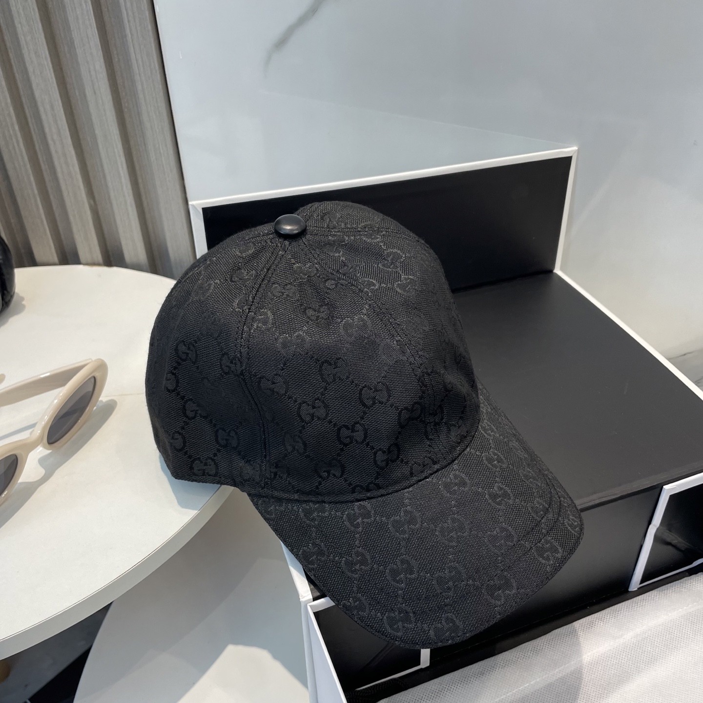 [#4934] G*u*i baseball cap peaked c ap hat