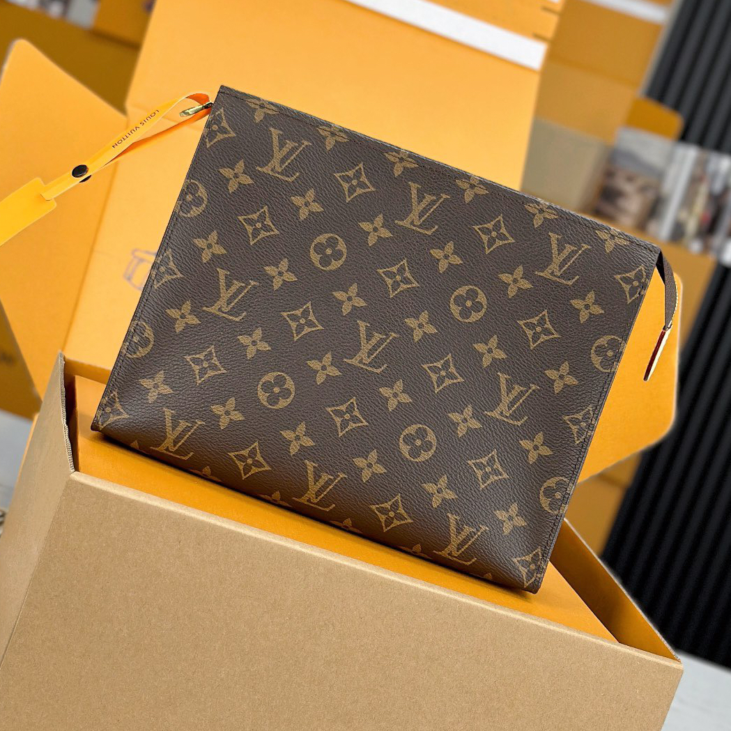 L*V 26 Wash Bag M47542, 17 * 9.6 * 3.5cm