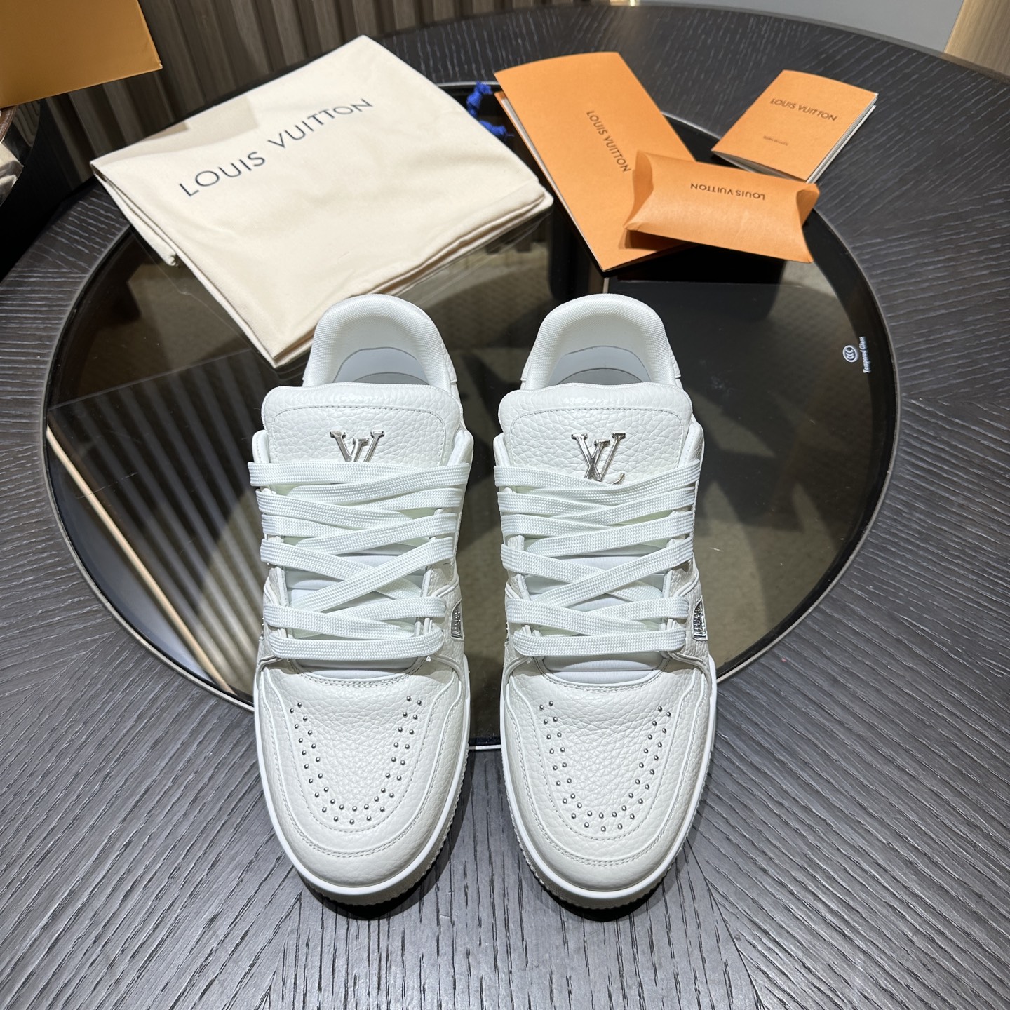 L*V TRAINER white Sneakers white
