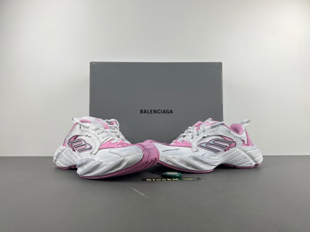 Balenciaga Runner Sneaker 825418 WDWTS 5191