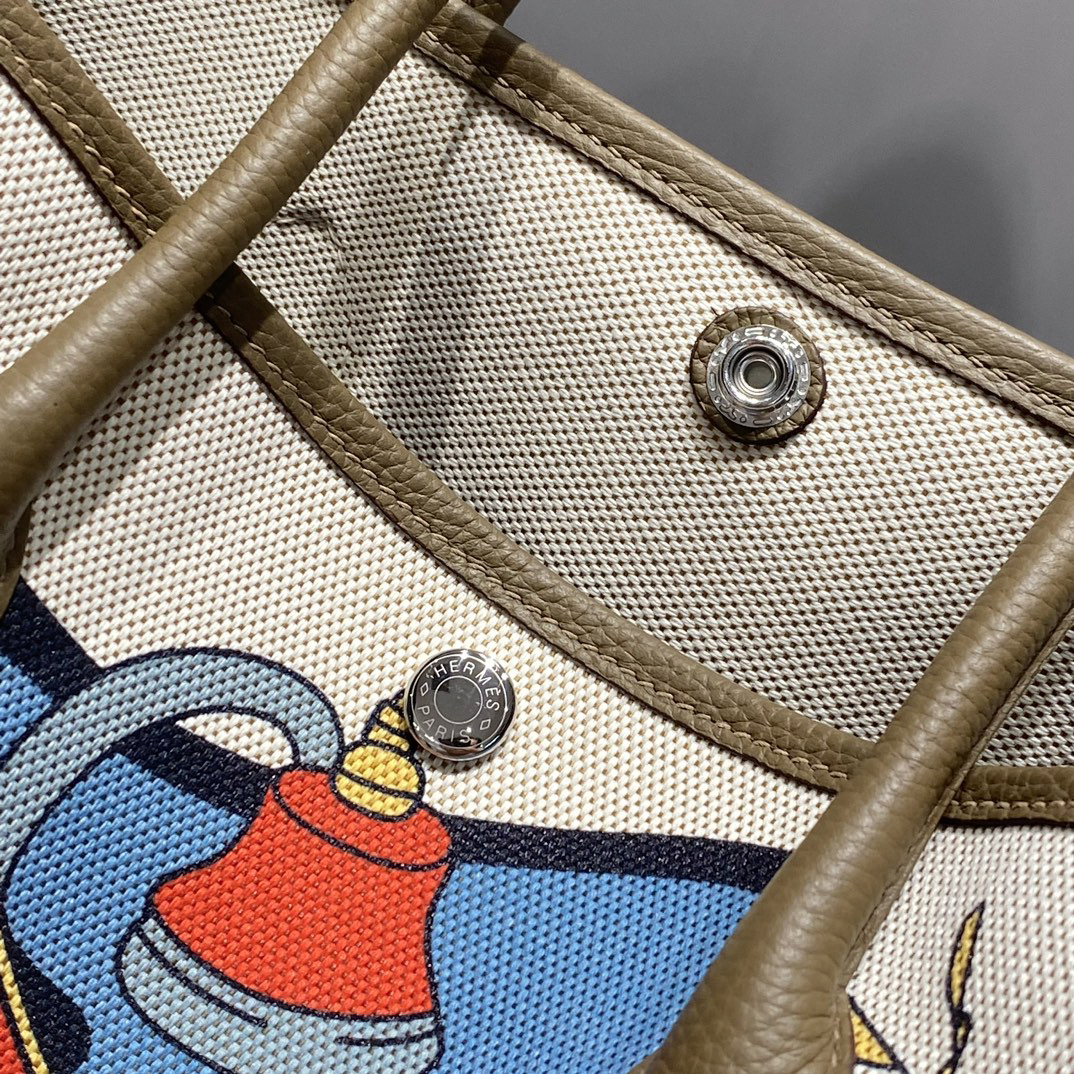 Hermes painted graffiti French fjord imported original cowhide wax thread sewing master craft painted canvas 36*30cm