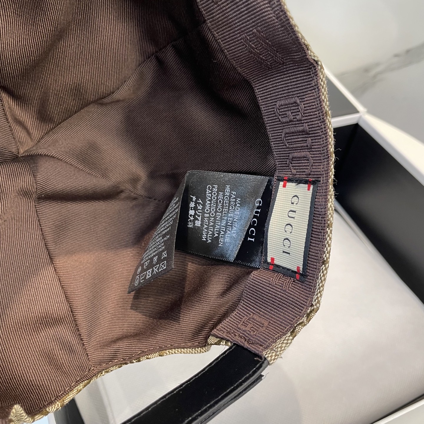 [#4935] G*u*i baseball cap peaked c ap hat