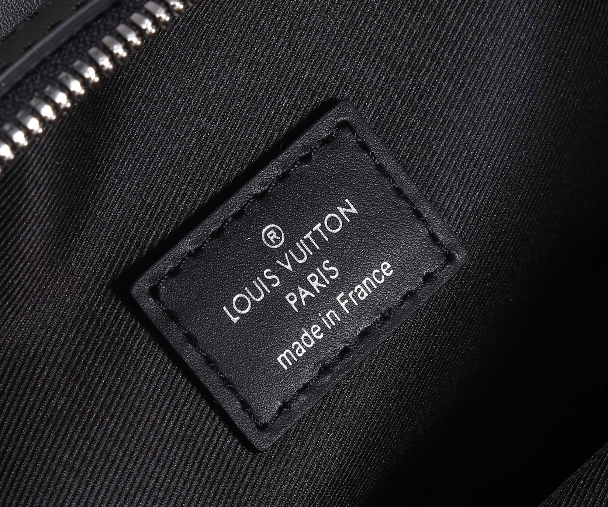 L*V damier graphite Men