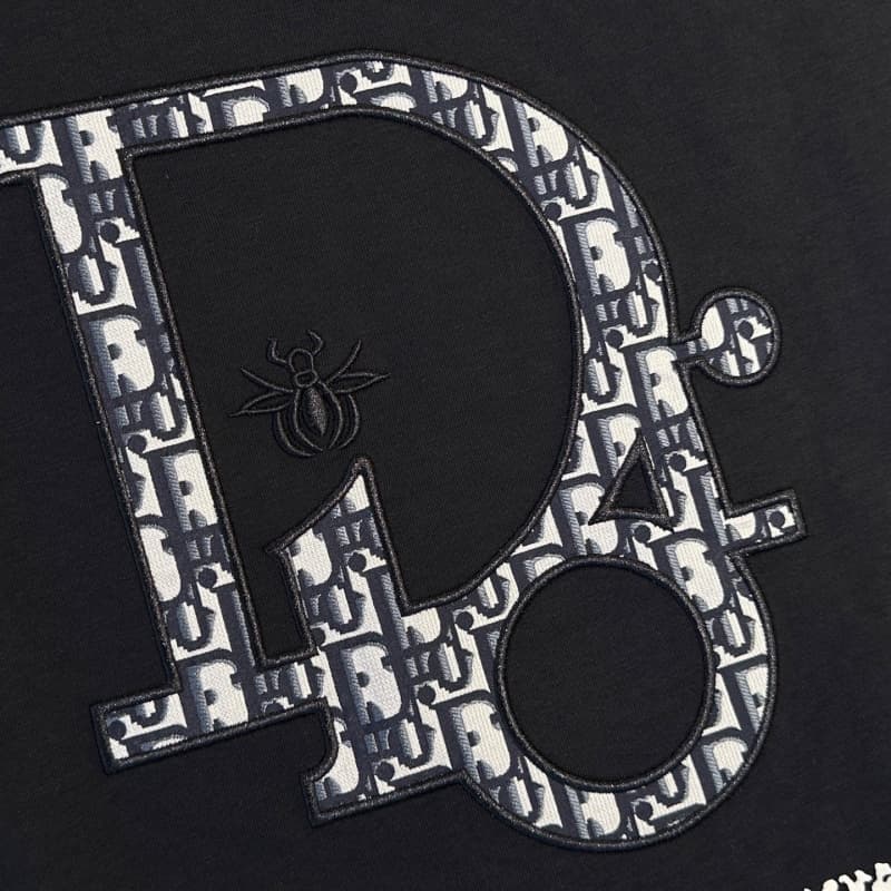 2025 New Jacquard & Embroidered Bee T-Shirt