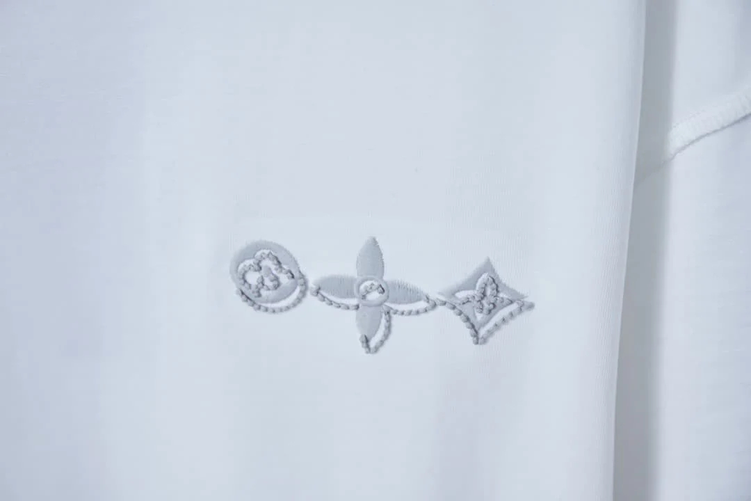 Back Graffiti Print + Front Embroidery T-shirt