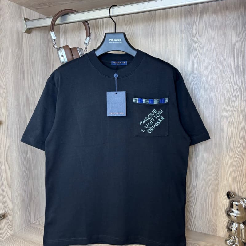 Chest Pocket Embroidery Letter T-shirt