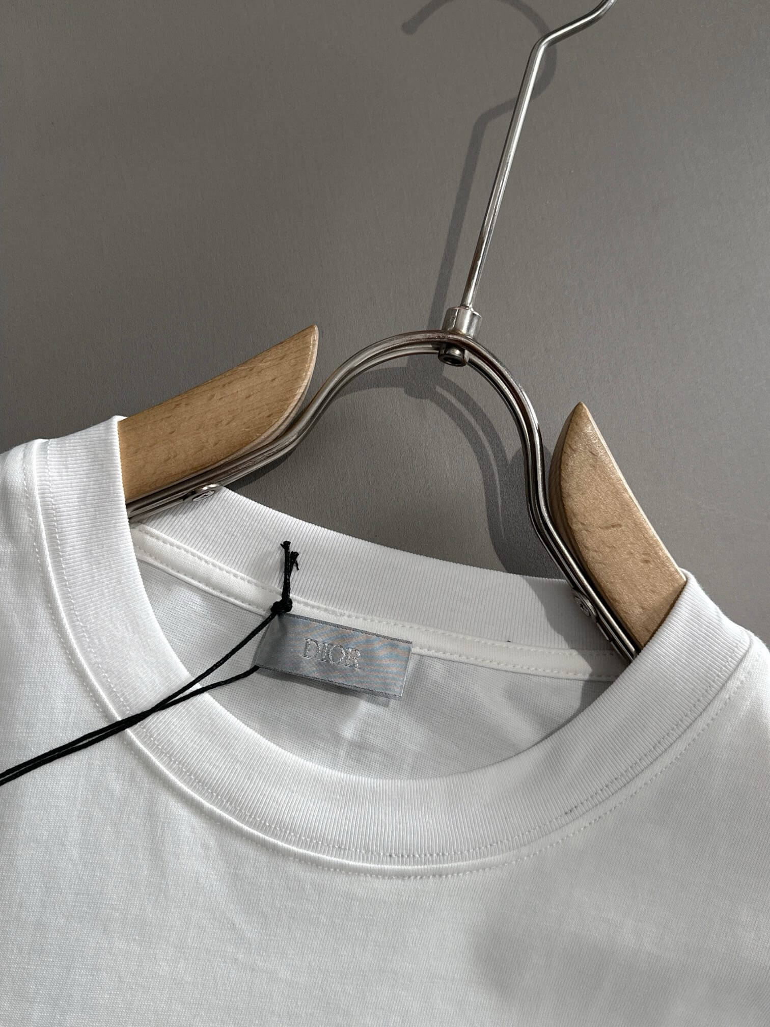 Classic Pattern Embroidery T Shirt