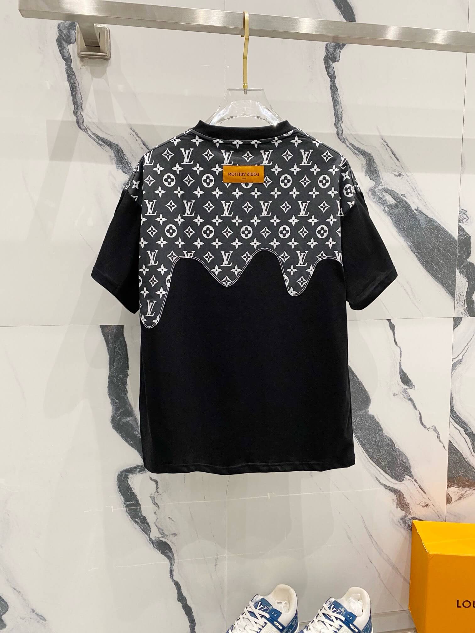 Rendering Pattern T Shirt