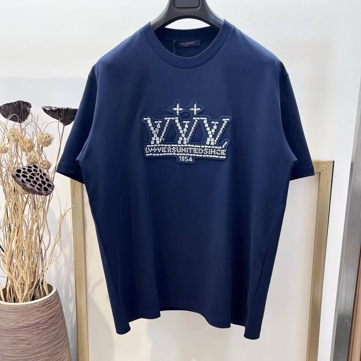 casual 3d Di*m*nd-embroidered t-shirt