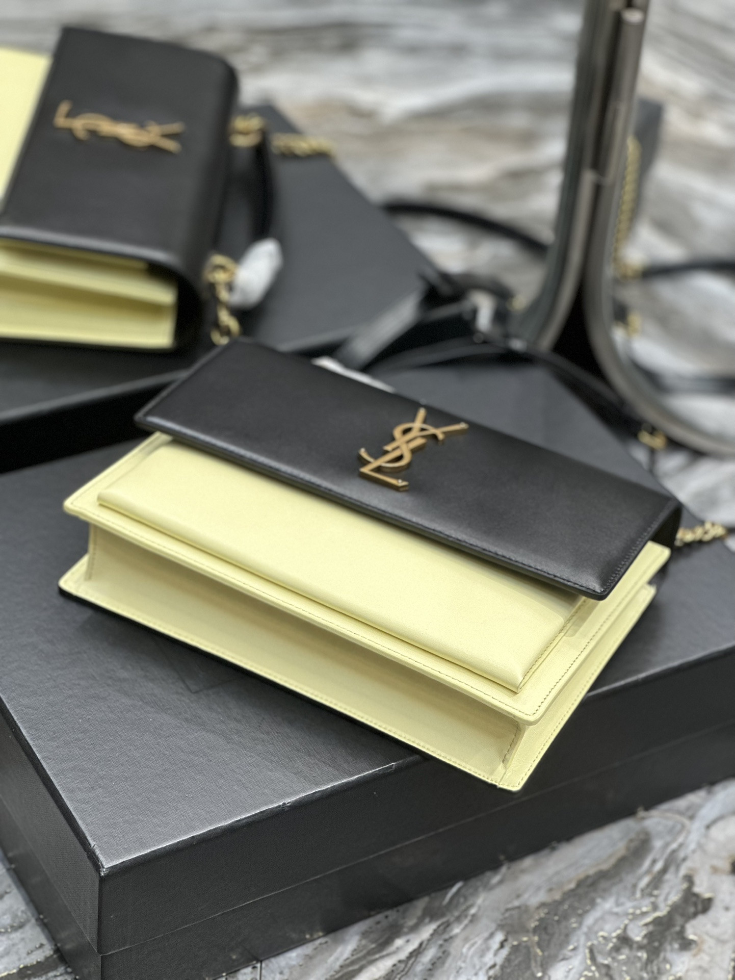 Ysl Sunset Medium Top Handle In Smooth Leather