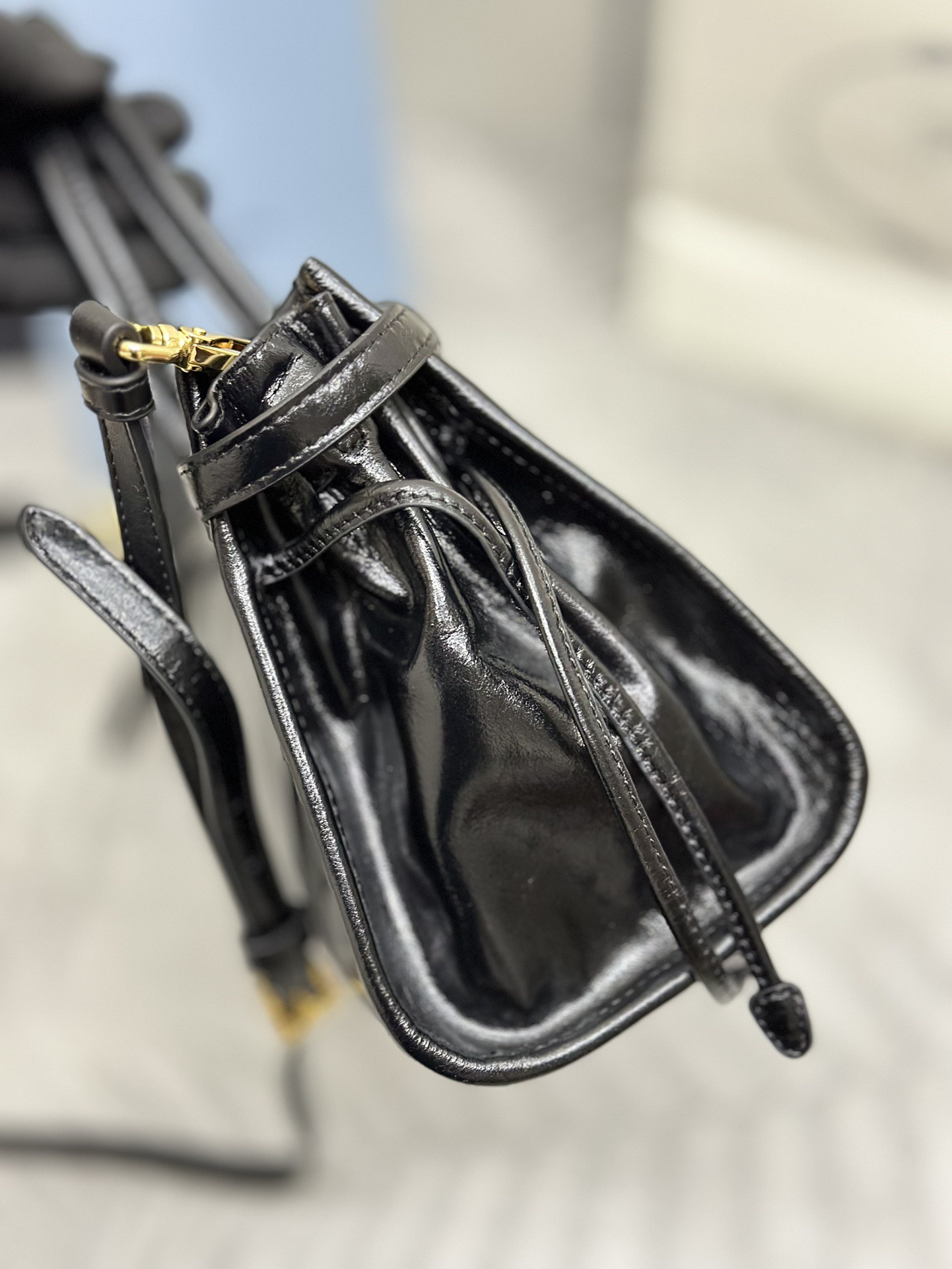 Pr*a Bonnie medium leather handbag