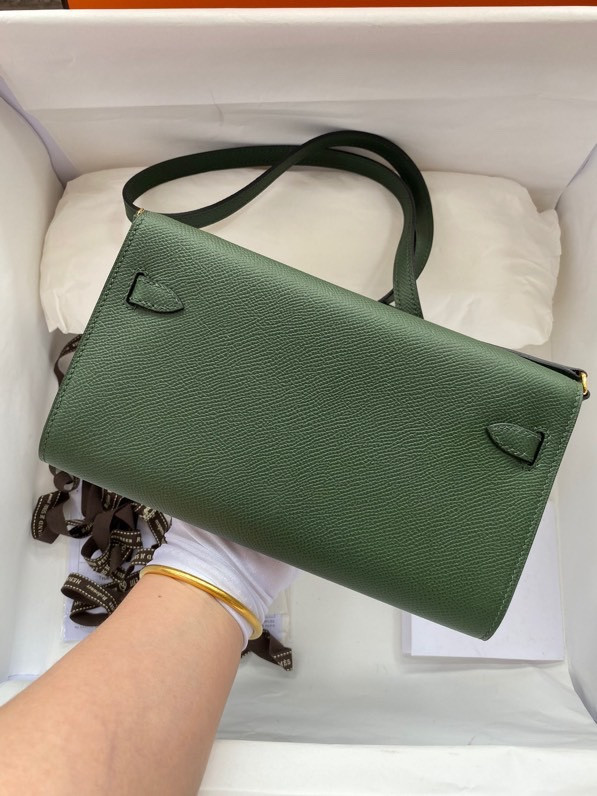 Kelly Classique To Go