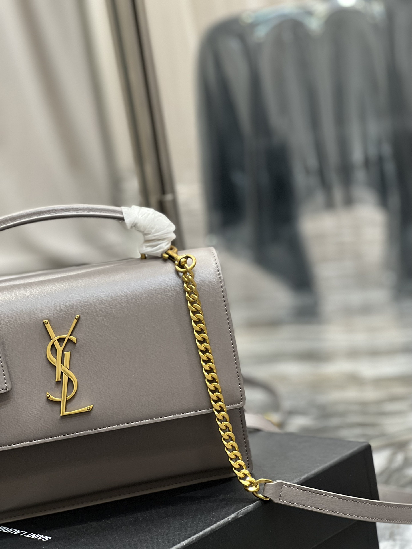 Ysl Sunset Medium Top Handle In Smooth Leather