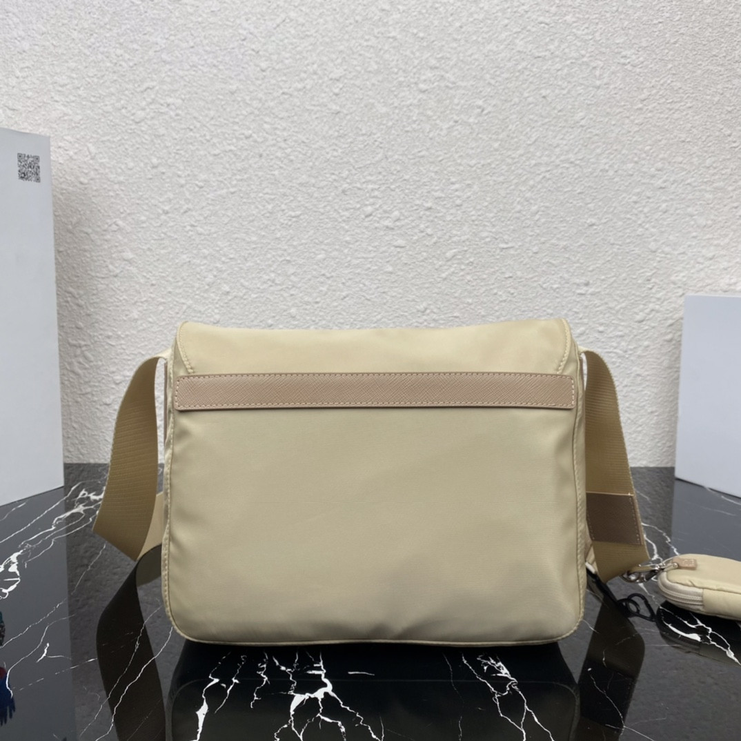 Prada Mailbag