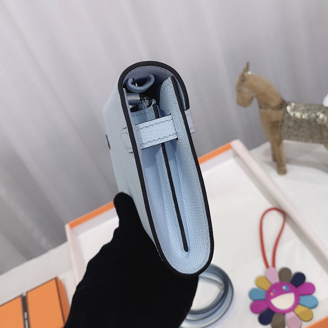 Kelly Classique To Go