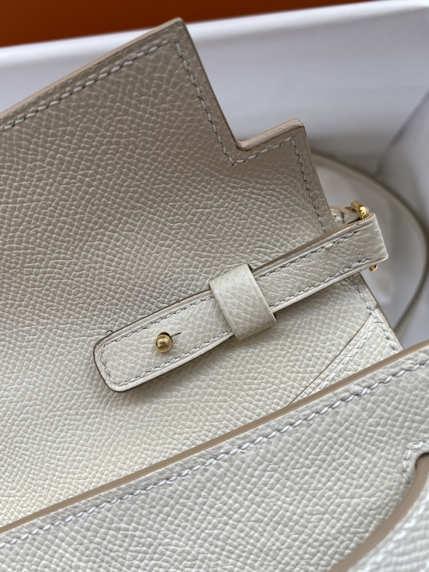 Kelly Classique To Go