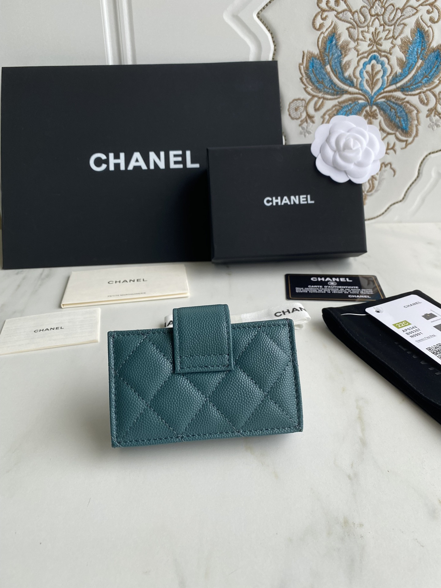 Chanle Flap Wallet