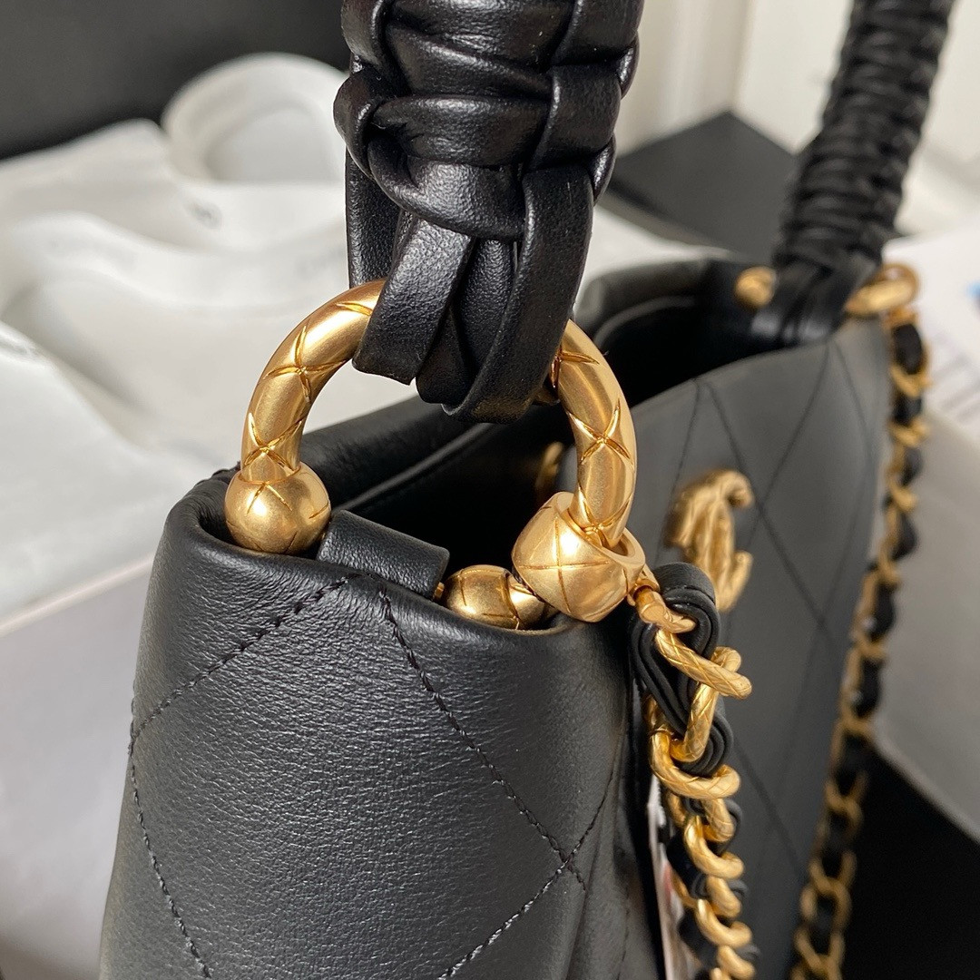 Chanel 23a Hobo Bag
