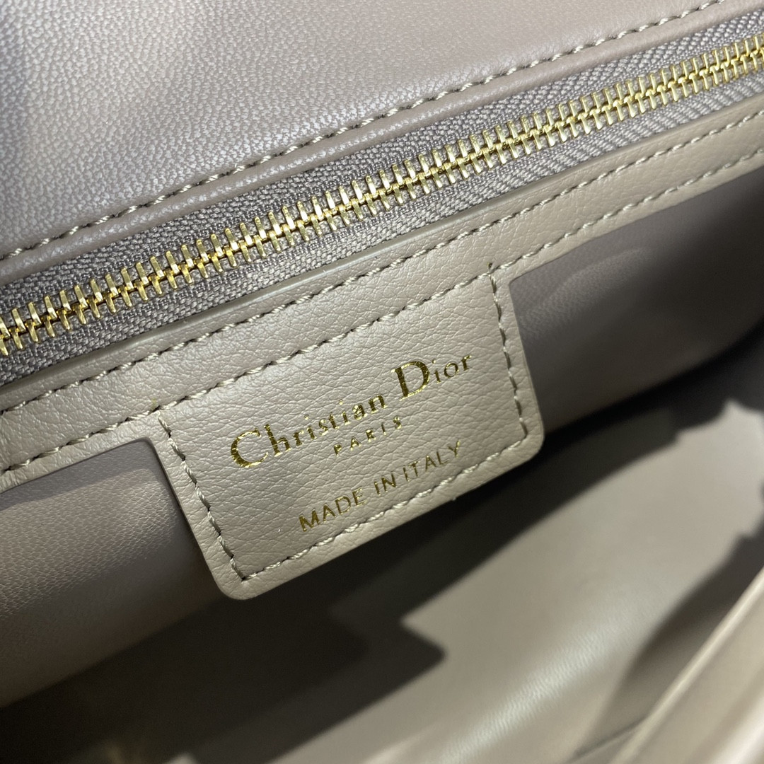 Medium Dior Caro Bag