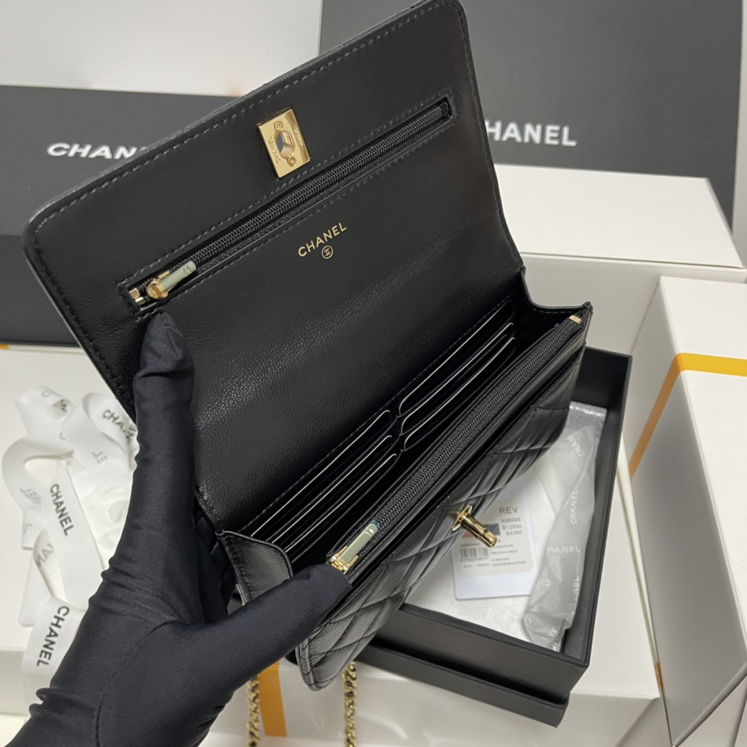 Chanel Wooden Bead Handle Bag