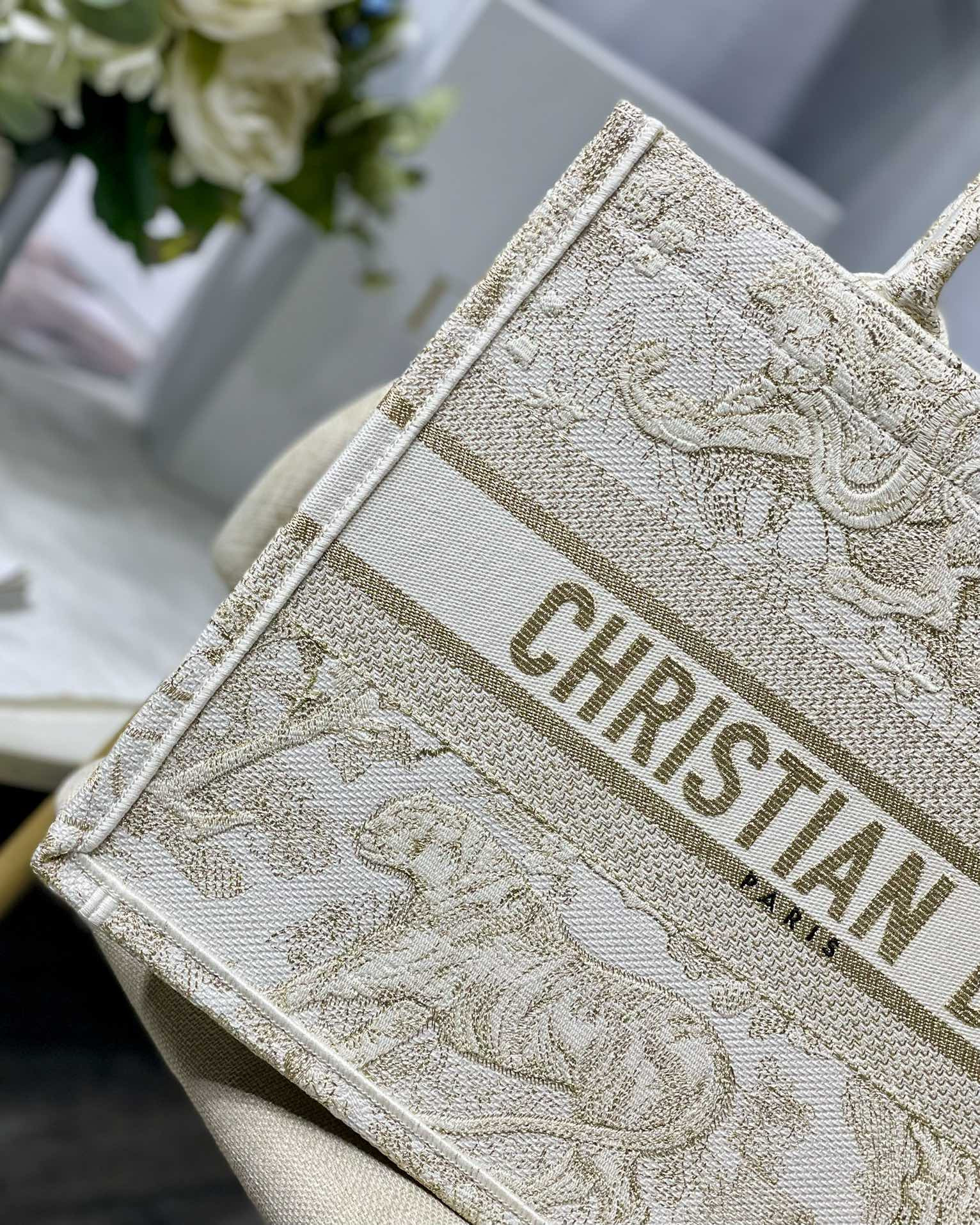 Medium Dior Book Tote