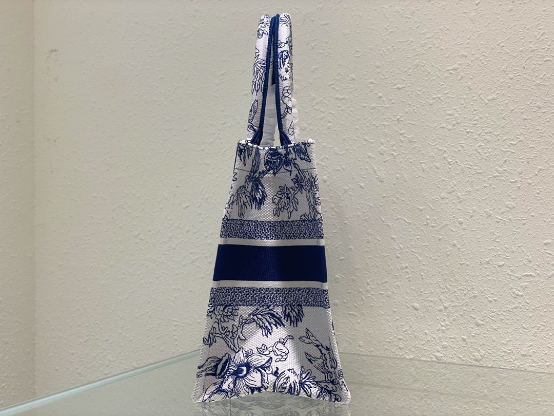 Medium Dior Book Tote