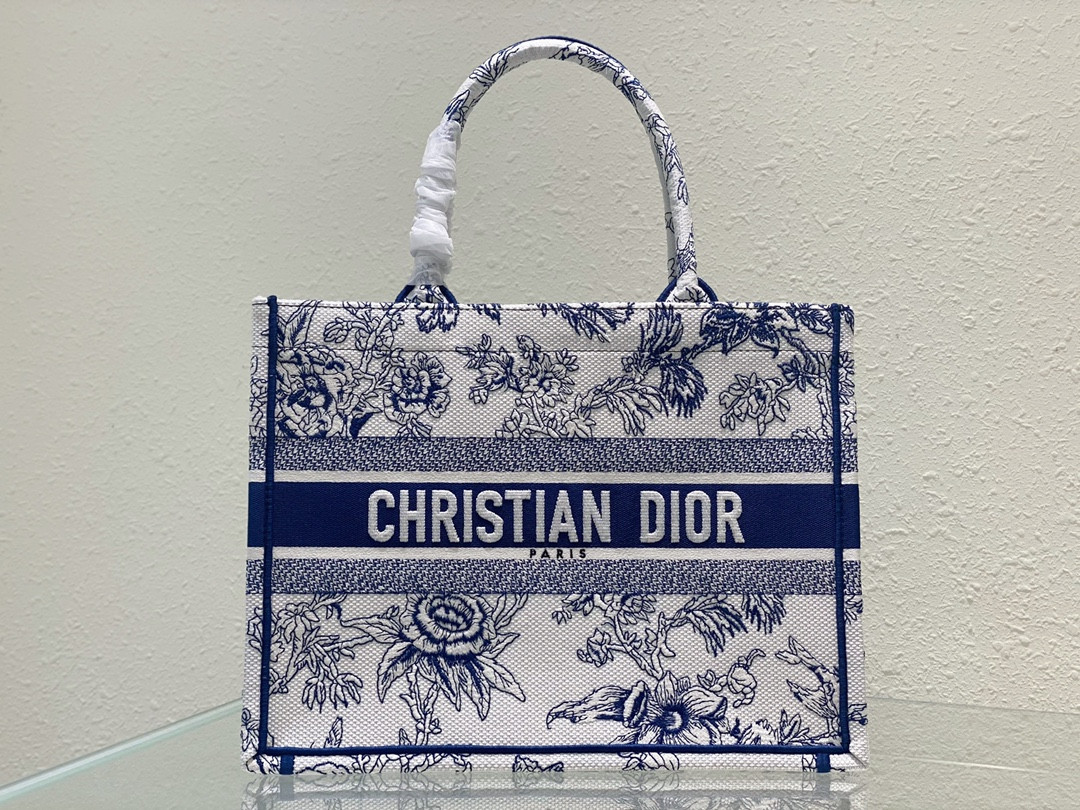 Medium Dior Book Tote
