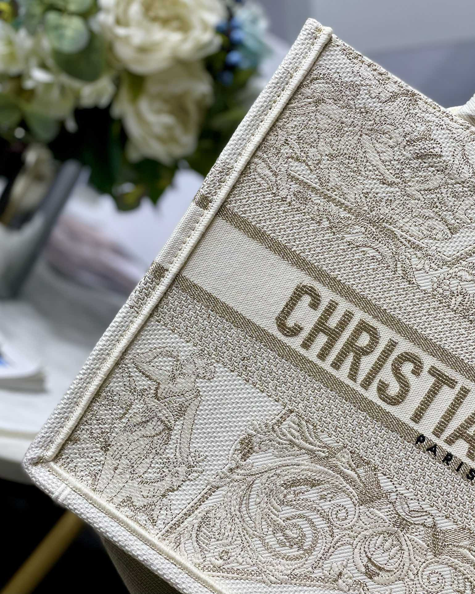 Medium Dior Book Tote