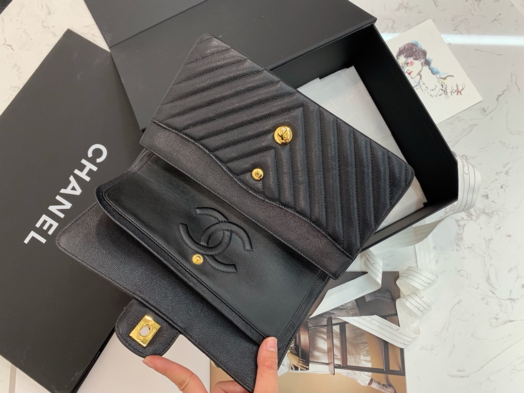 Chanle Classic Flap Bag With Chevron Quilting