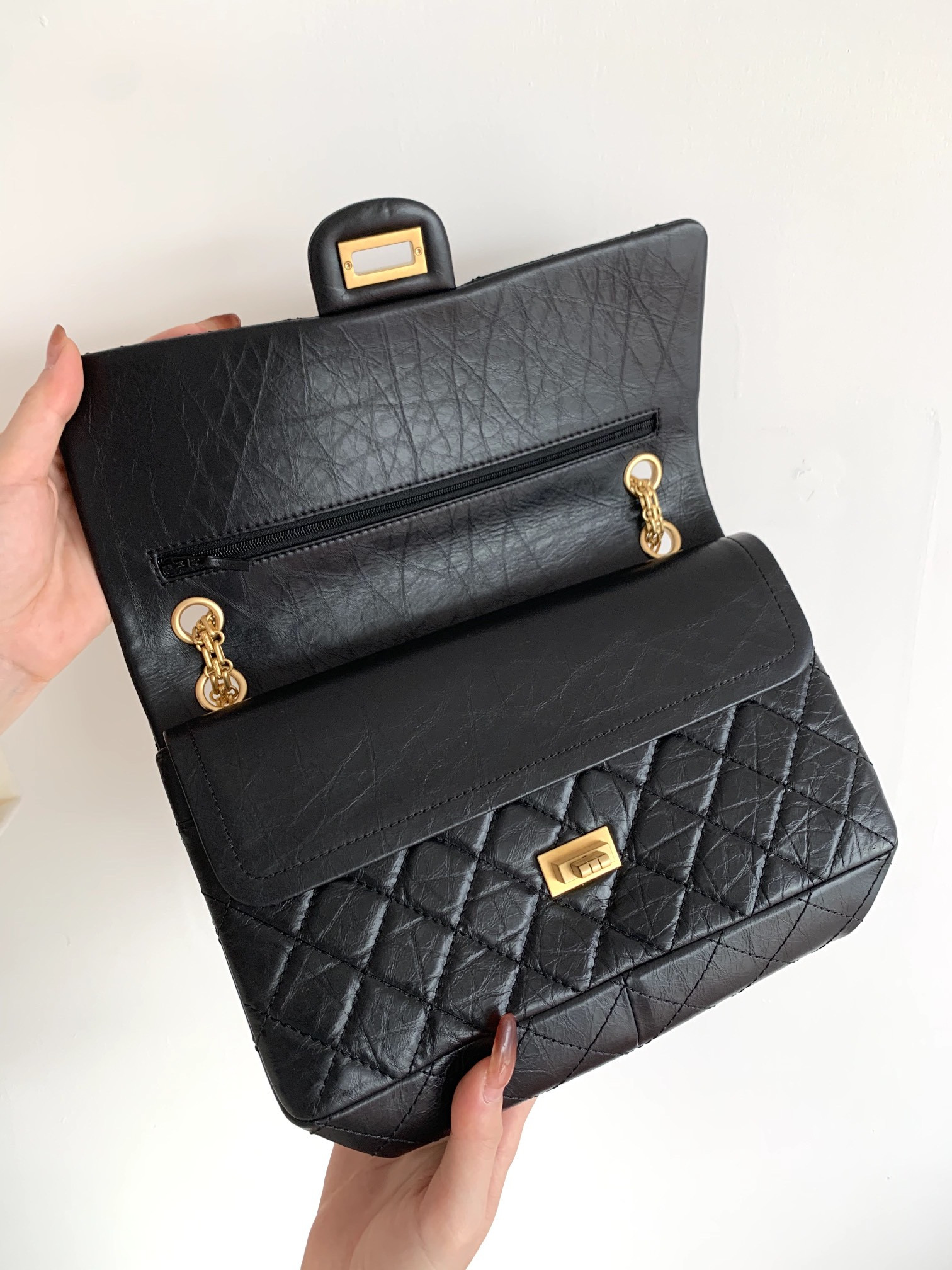 Chanle Reissue 2.55 Handbag