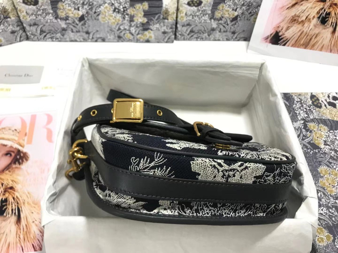 Medium Dior Bobby Bag