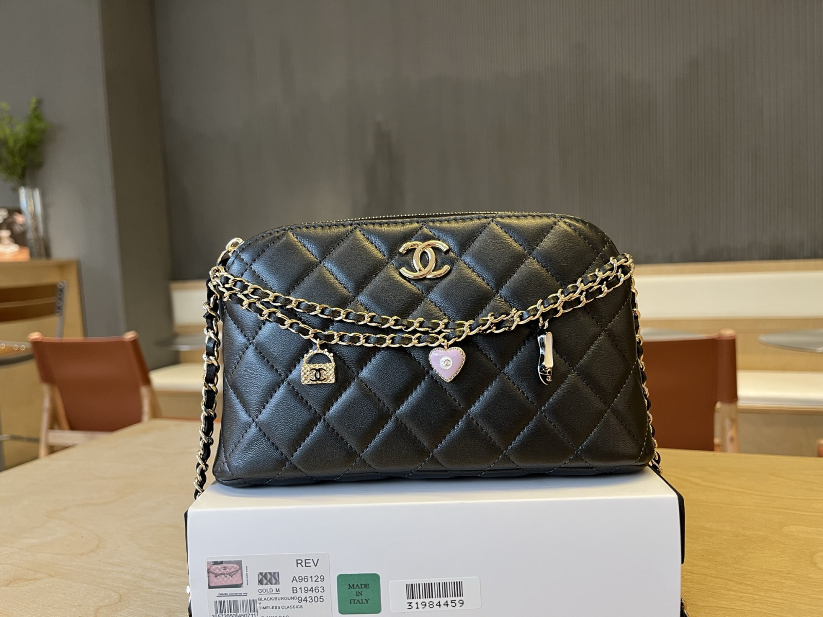 Chanel Bag 19cm