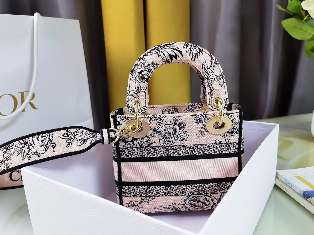 Mini Lady Dior Bag