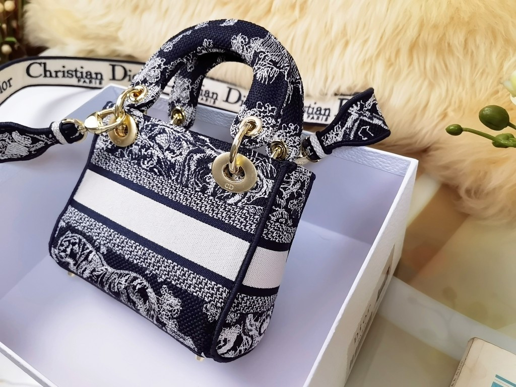 Mini Lady Dior Bag