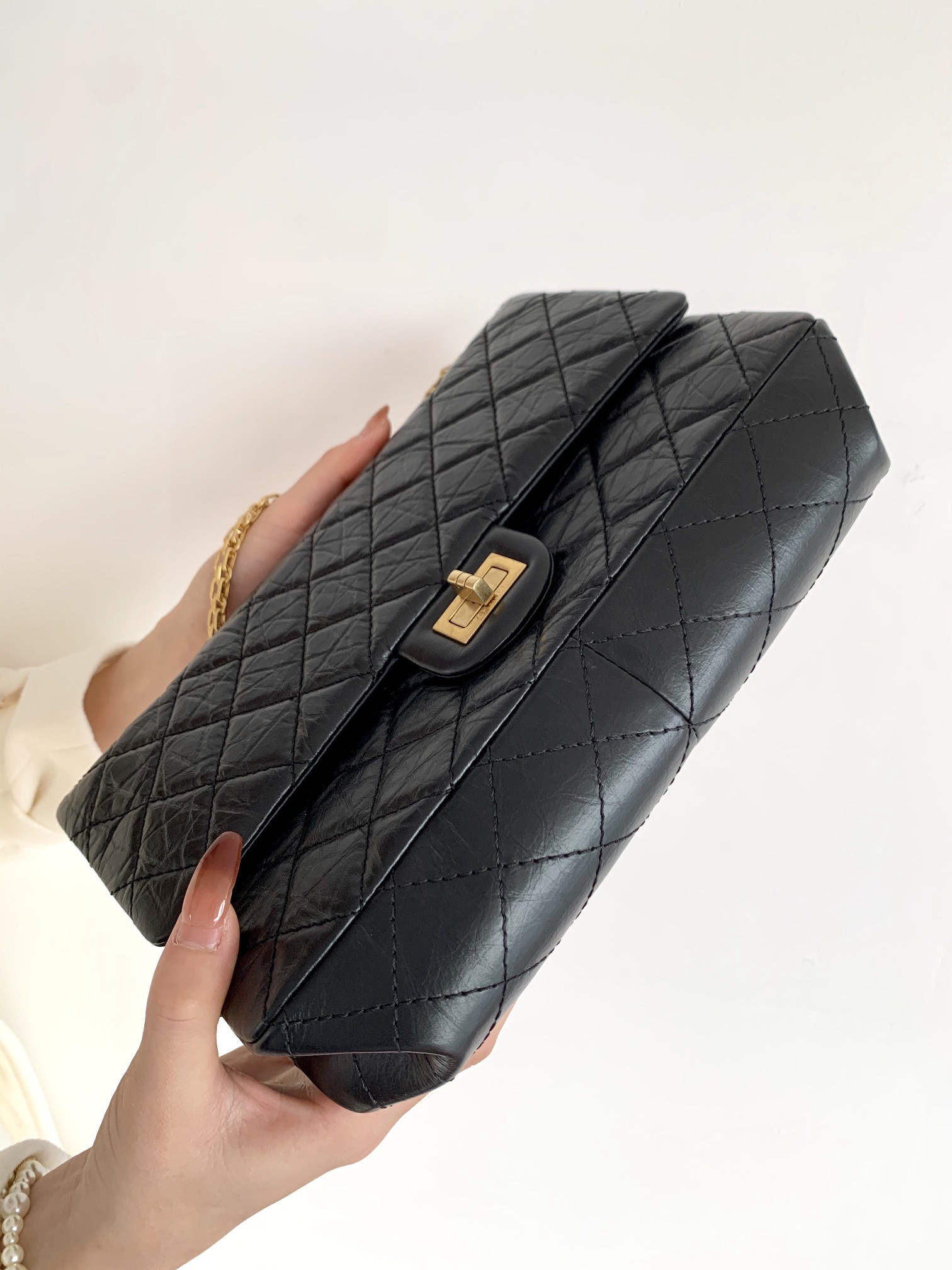 Chanle Reissue 2.55 Handbag