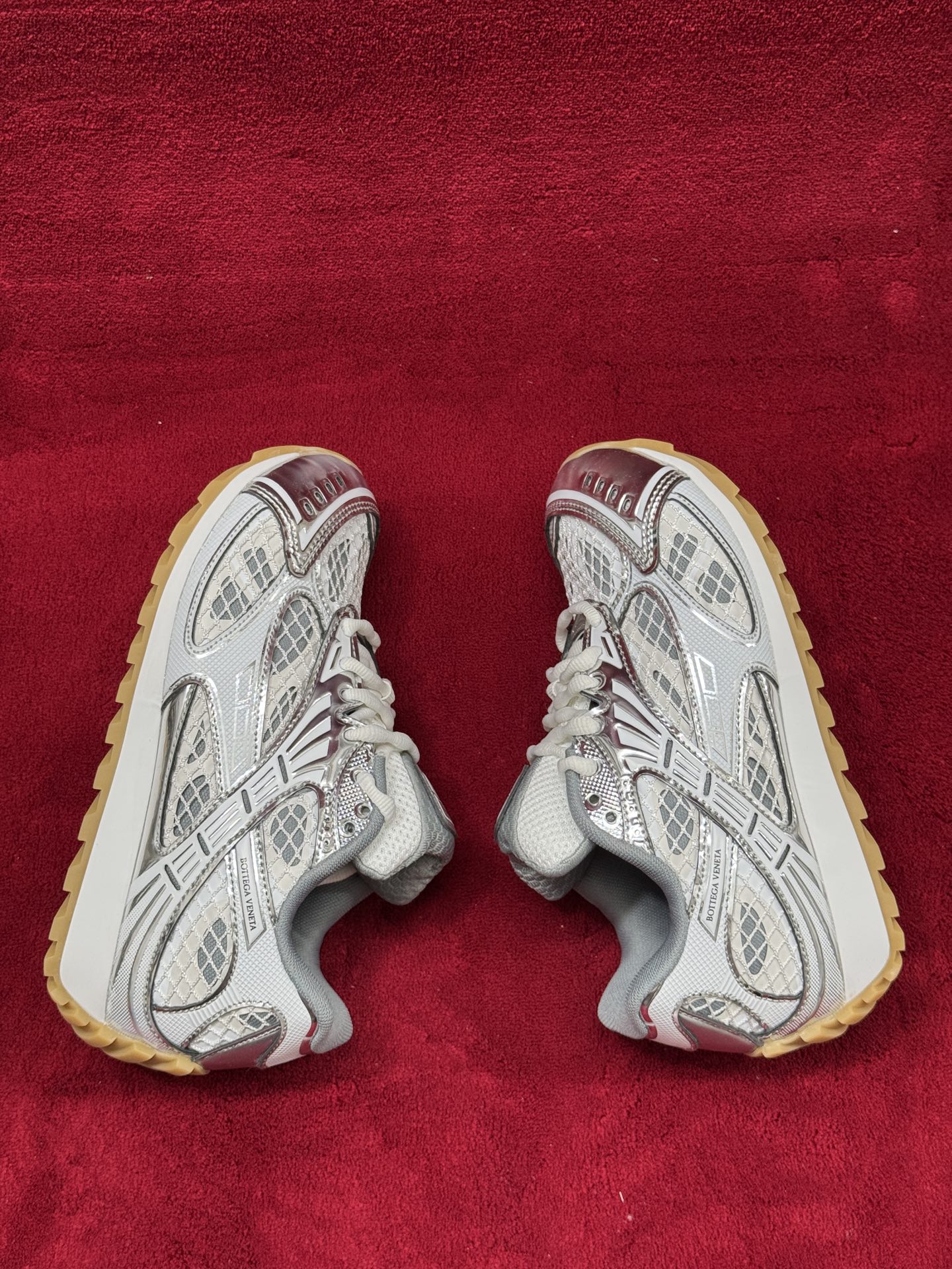 Bottega Veneta Orbit Sneaker Silver / White / Optic white rubber