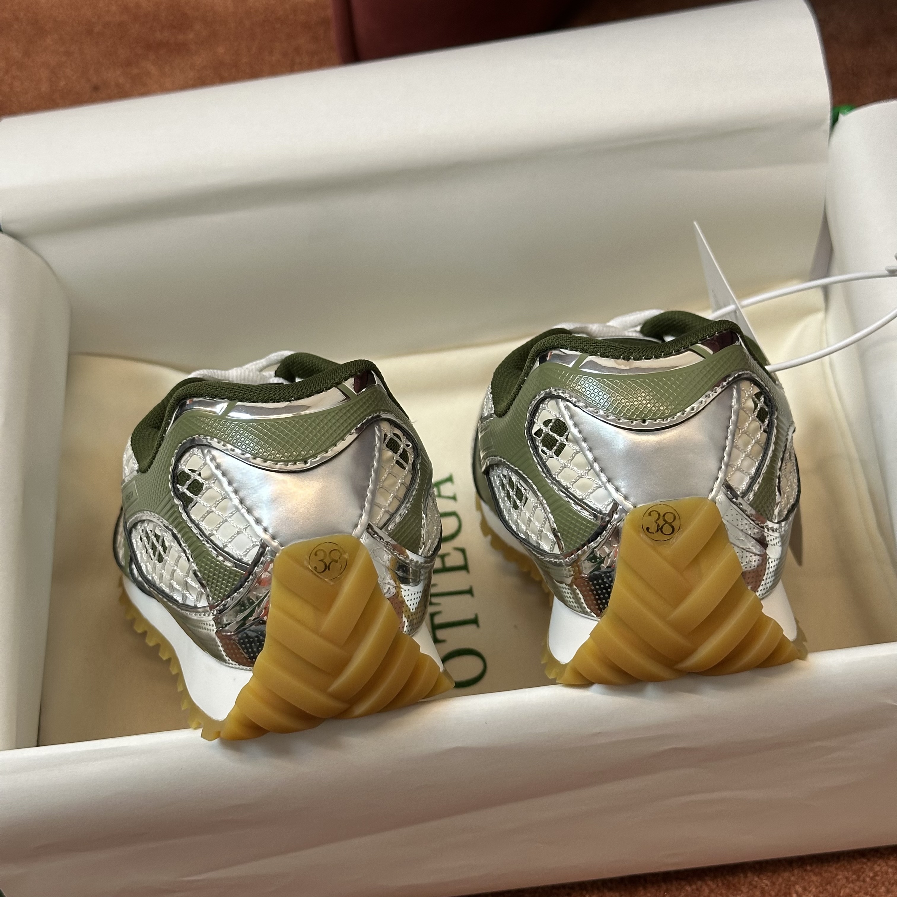 Bottega Veneta Orbit Sneaker Mud/white