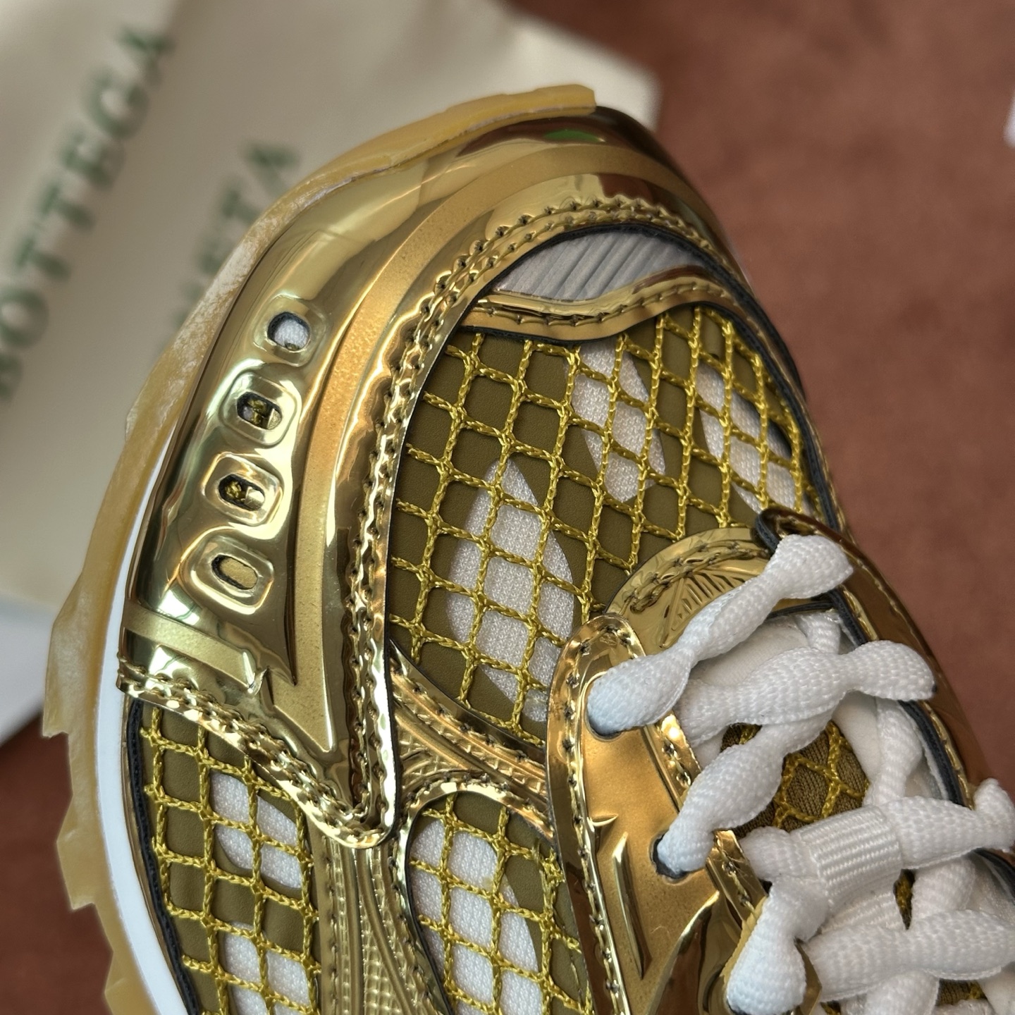 Bottega Veneta Orbit Sneaker Gold/white