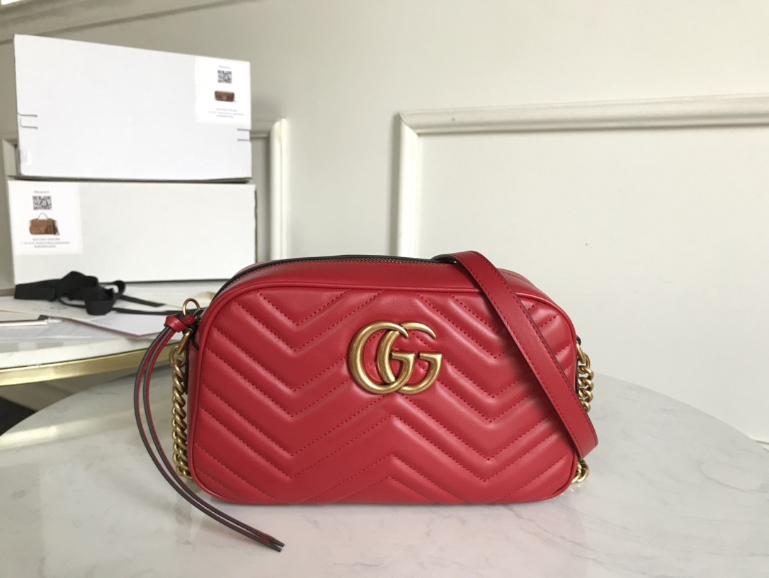 G*u*i gg marmont bag