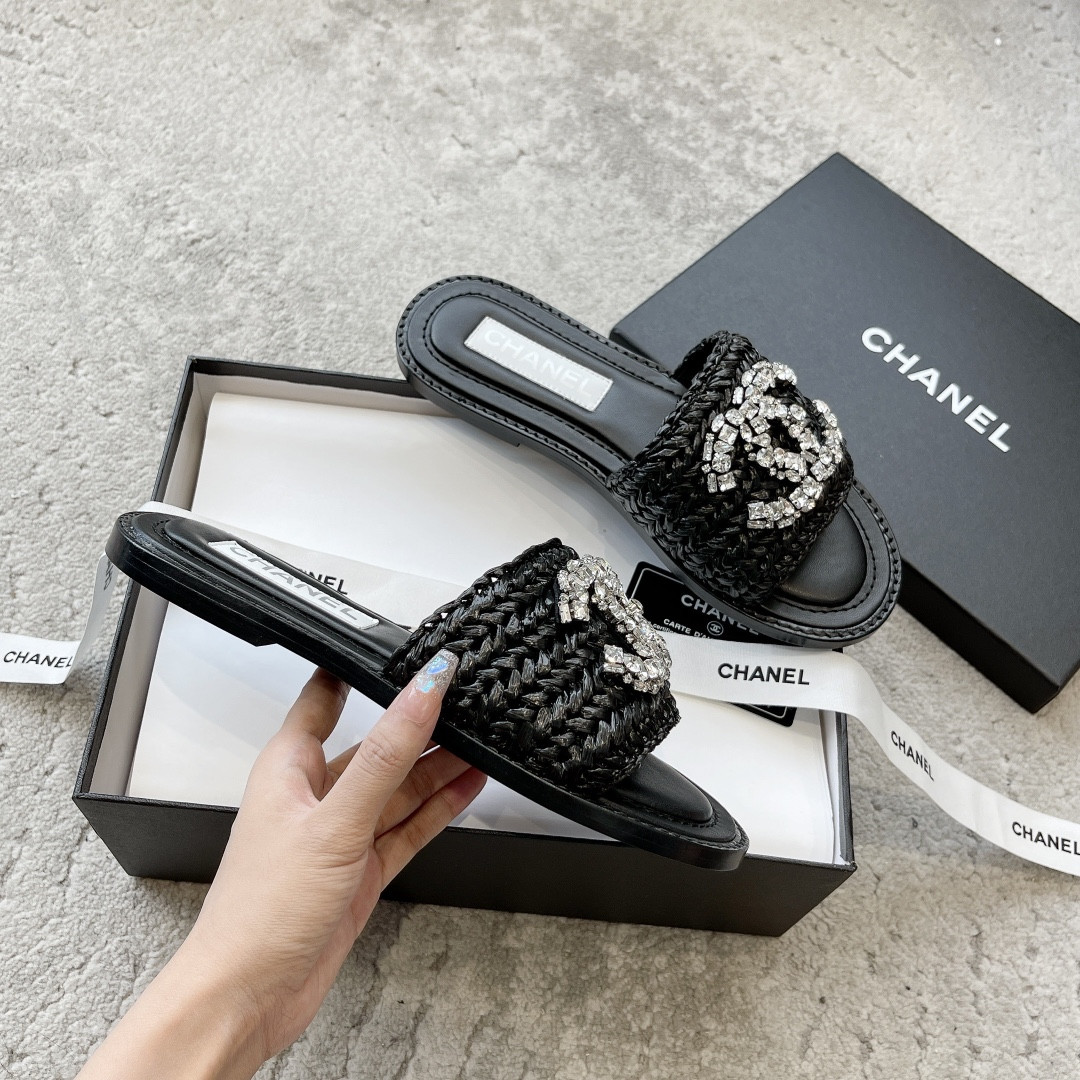 CHANEL BING BING 23P Slippers